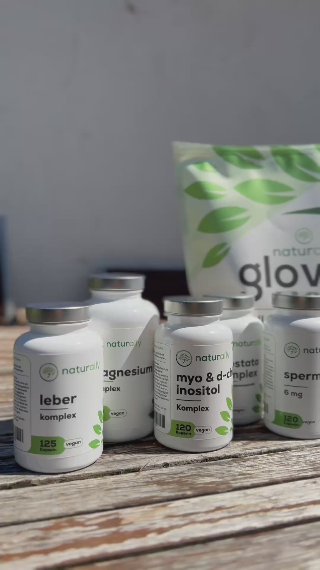 Video laden: naturally stellt alle seine Produkte in einem Brand Video vor.